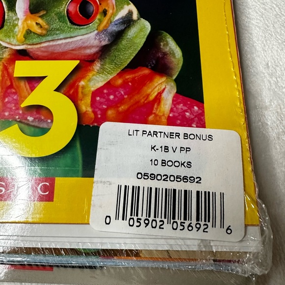 New Scholastic Literacy Children’s Book 📚 Bundle Of 10, Factory Sealed - Picture 2 of 5